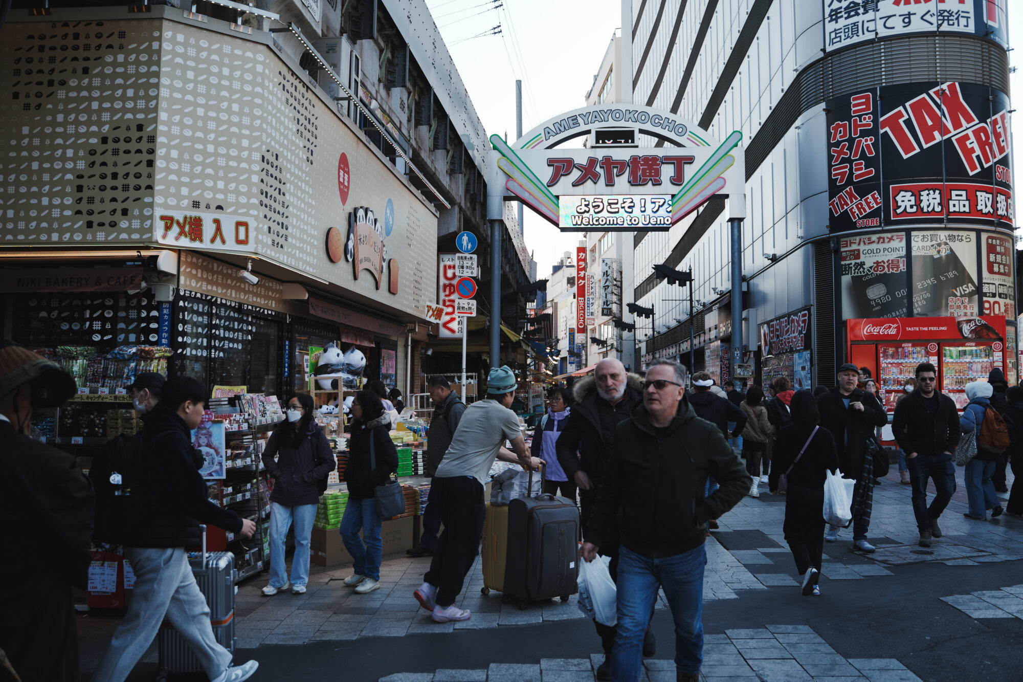 ILCE-7M5 f/2.8 1/800sec 28mm